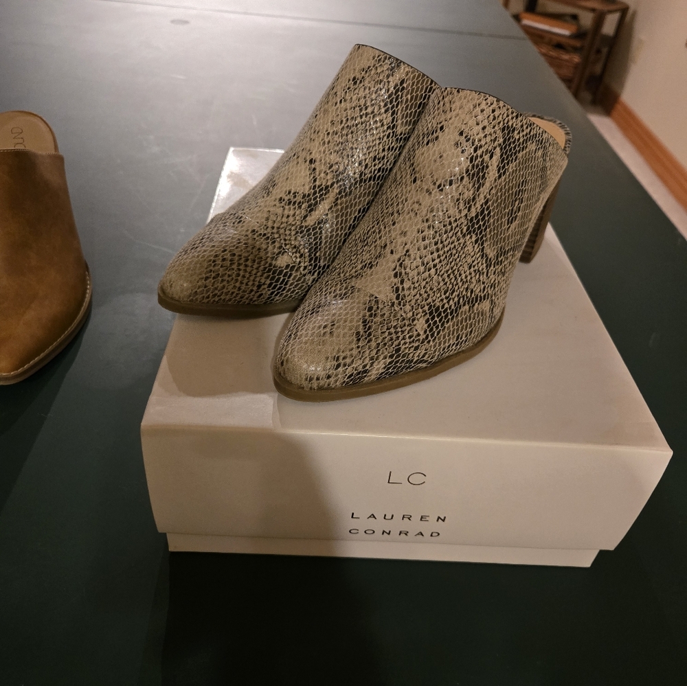 LC Lauren Conrad Women's Snake Pattern Mules